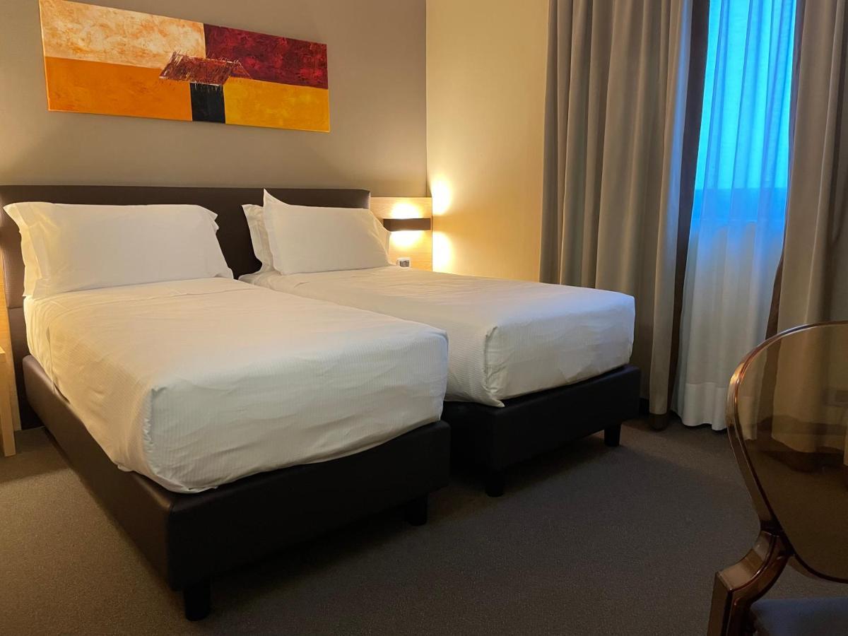 Omnia Hotel
