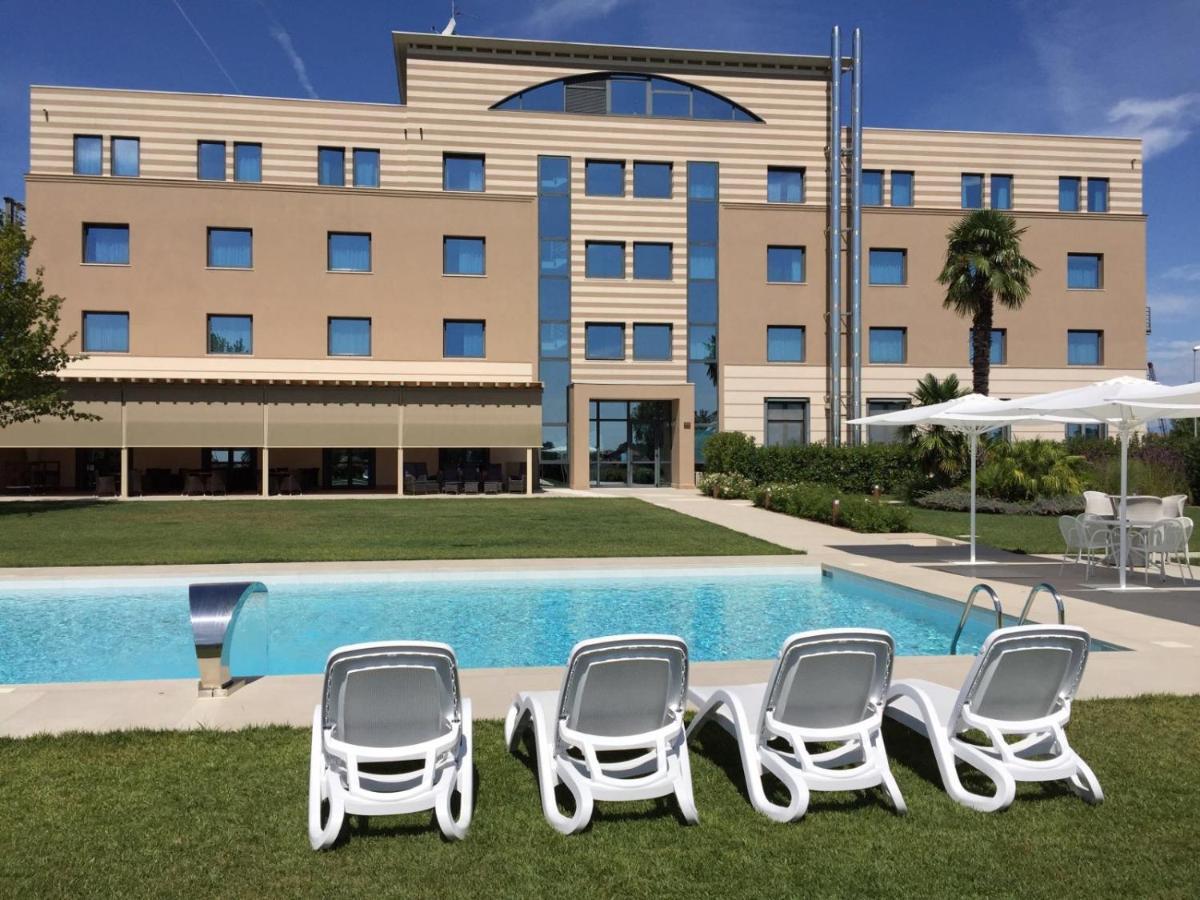 Omnia 4* Noventa di Piave