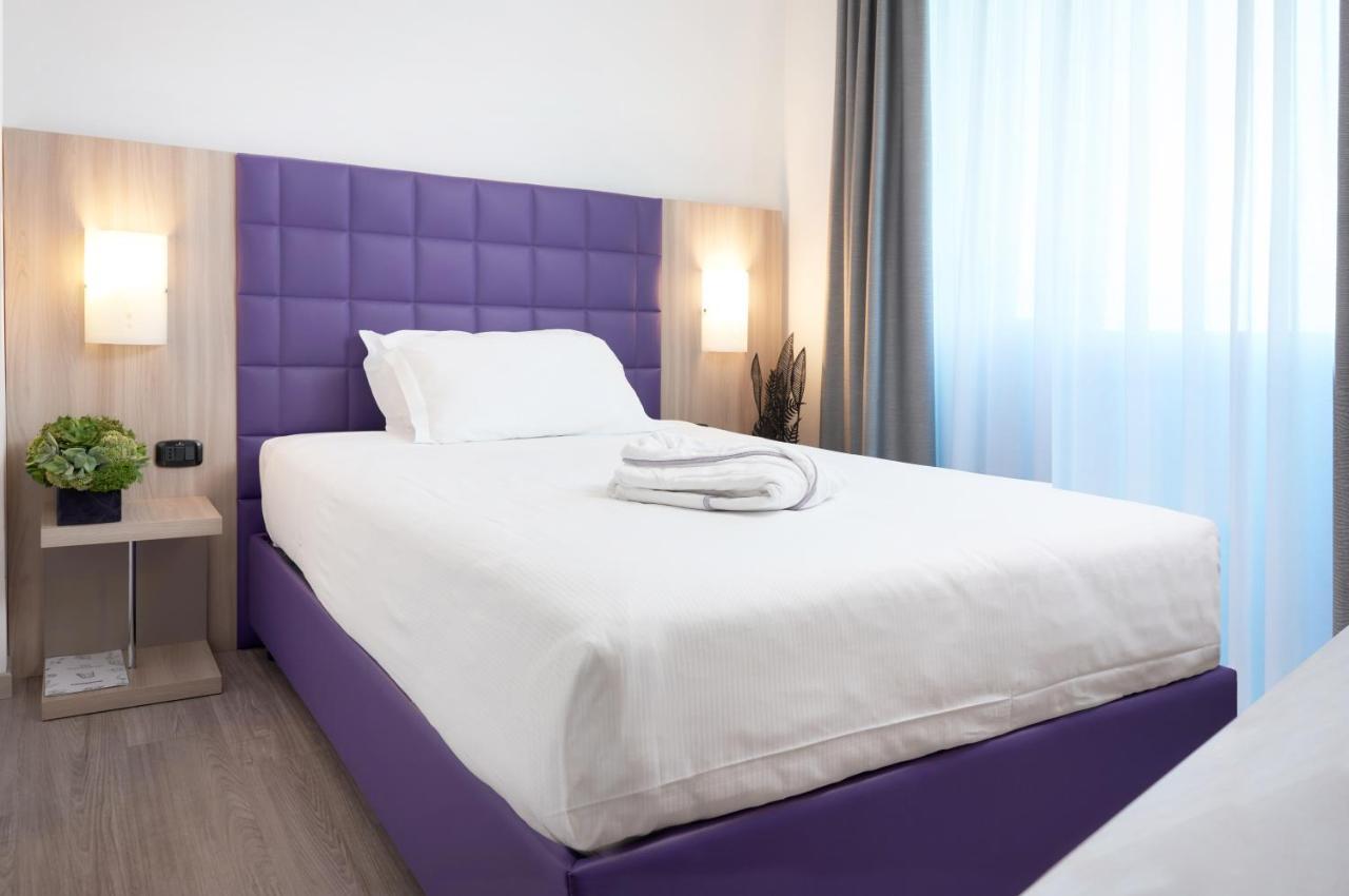 Omnia Hotel 4*